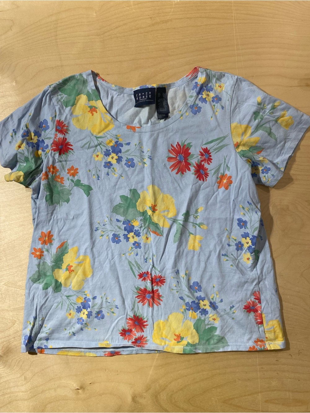 Liz Claiborne Light Blue Floral Tee with Yellow, Red & Blue Accents XL (SM) - Picture 4 of 7
